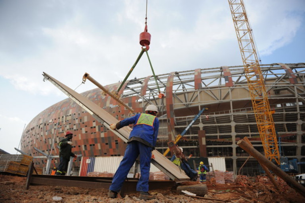 Travail décent des jeunes : Il faut des établissements humains durables Travail décent des jeunes : Il faut des établissements humains durables