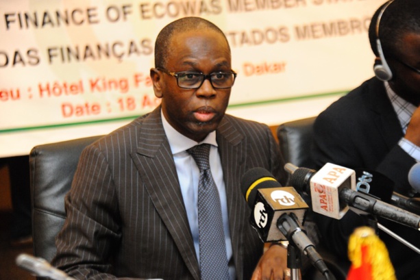 Birima Mangara , ministre du budget. Birima Mangara , ministre du budget.