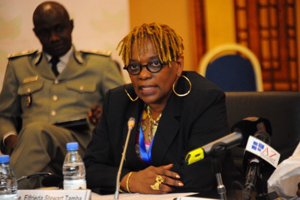 Elfrieda Stewart Tamba prend les commandes du Forum des administrations fiscales ouest africaines (Fafoa) Elfrieda Stewart Tamba prend les commandes du Forum des administrations fiscales ouest africaines (Fafoa)