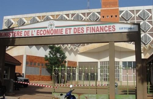 Burkina Faso : La balance des paiements excédentaire de 283.570 millions en 2015 Burkina Faso : La balance des paiements excédentaire de 283.570 millions en 2015