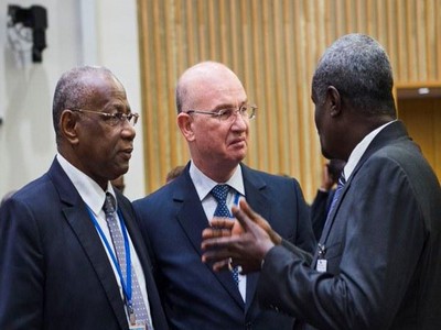 Les deux candidats au sommet de la francophonie à Antananarivo