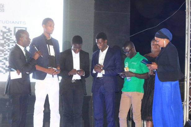 Service Client : Ecobank innove et lance l’Application ‘’Mobile Ecobank’’ Service Client : Ecobank innove et lance l’Application ‘’Mobile Ecobank’’