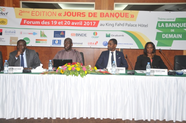 Innovation, mutualisation, externalisation, régulation, etc… : Les défis de la banque de demain Innovation, mutualisation, externalisation, régulation, etc… : Les défis de la banque de demain