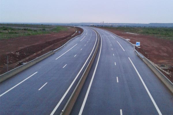 Projets Infrastructures : Macky Sall veut le respect scrupuleux des délais d’exécution Projets Infrastructures : Macky Sall veut le respect scrupuleux des délais d’exécution