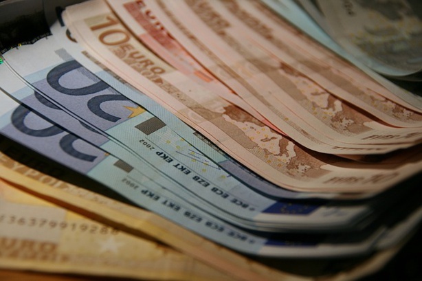 Gouvernance : Les Etats devraient profiter de la stabilisation des dépenses courantes pour s’attaquer à la baisse de l’investissement public
