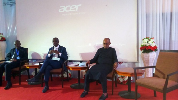 1er Etats Généraux de l’Assurance au Mali: Il faut mettre de l’ordre pour promouvoir le développement du secteur selon Mohamadou Noba DG de SUNU Sénégal 1er Etats Généraux de l’Assurance au Mali: Il faut mettre de l’ordre pour promouvoir le développement du secteur selon Mohamadou Noba DG de SUNU Sénégal