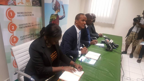 1ere EMISSION D'OBLIGATIONS SYNTHETIQUES DU TRESOR PAR ADJUDICATION CIBLÉE : La Côte d'Ivoire demande 80 milliards sur le marché financier 1ere EMISSION D'OBLIGATIONS SYNTHETIQUES DU TRESOR PAR ADJUDICATION CIBLÉE : La Côte d'Ivoire demande 80 milliards sur le marché financier