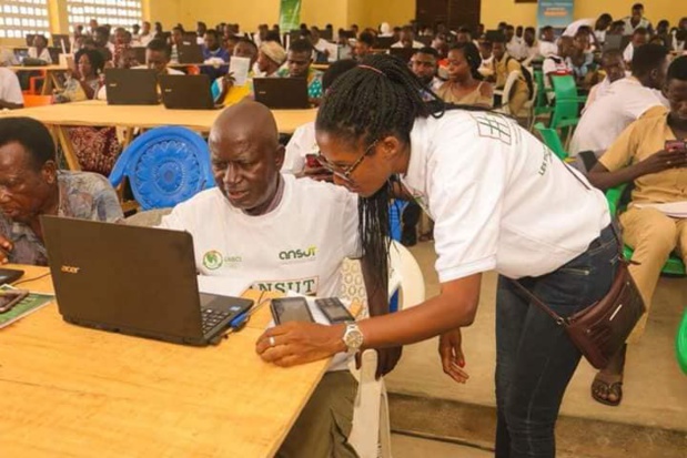 La Côte d’Ivoire s’appuie sur les blogueurs pour réduire sa fracture numérique