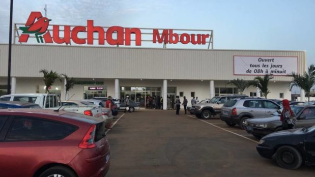 SENEGAL-  L’UNACOIS appelle à la mobilisation pour que ‘’Auchan dégage’’ SENEGAL-  L’UNACOIS appelle à la mobilisation pour que ‘’Auchan dégage’’
