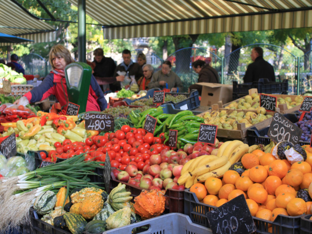 Pour améliorer les régimes alimentaires, il faut réduire le gaspillage et les pertes, selon des experts