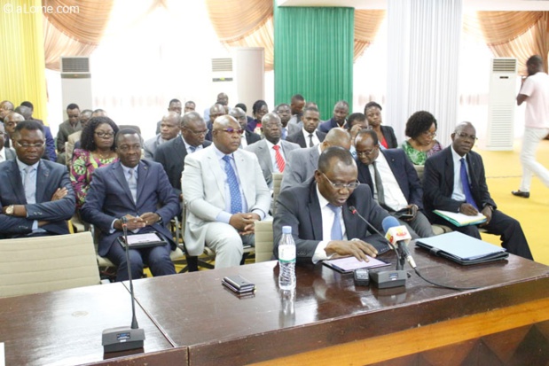 Le Club de Paris appelle ses créanciers et emprunteurs à réfléchir pour prévenir de nouvelles crises de dette dans les pays en développement Le Club de Paris appelle ses créanciers et emprunteurs à réfléchir pour prévenir de nouvelles crises de dette dans les pays en développement