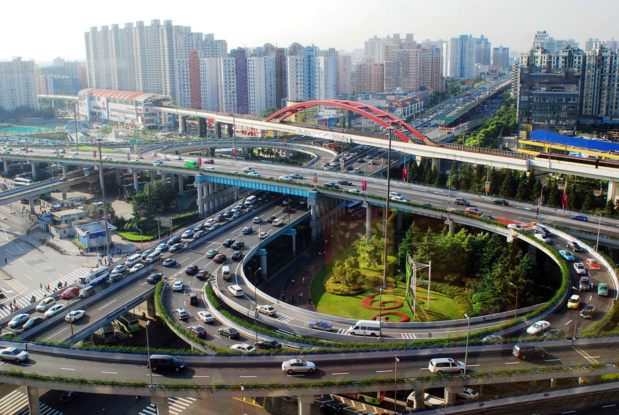ONU-Habitat/Julius Mwelu La ville de Shanghai en Chine a connu une croissance rapide ces dernières années.