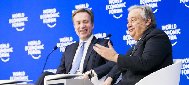 Forum économique mondial/Benedikt von Loebell Le Secrétaire général de l'ONU António Guterres (à droite) au Forum économique mondial à Davos, en Suisse. Forum économique mondial/Benedikt von Loebell Le Secrétaire général de l'ONU António Guterres (à droite) au Forum économique mondial à Davos, en Suisse.