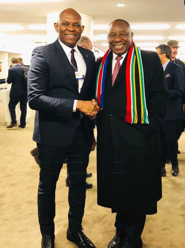 De gauche à droite Tony Elumelu PDG de UBA et Cyril Ramaphossa Président de la République d’Afrique du Sud De gauche à droite Tony Elumelu PDG de UBA et Cyril Ramaphossa Président de la République d’Afrique du Sud