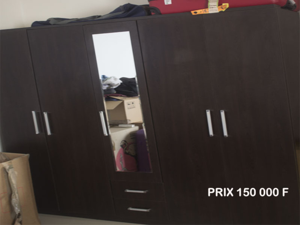 VENDS CAUSE DÉPART