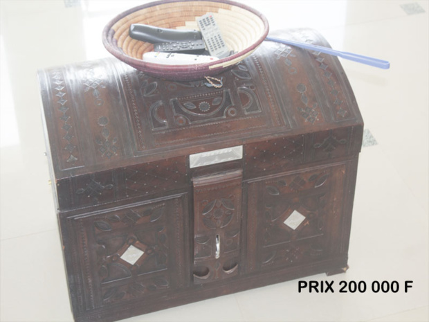 VENDS CAUSE DÉPART VENDS CAUSE DÉPART