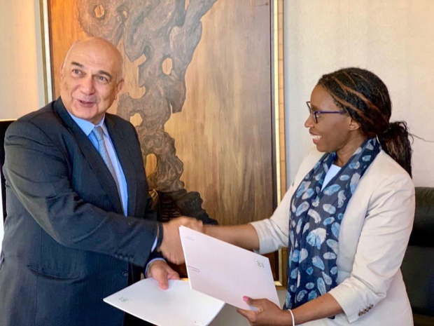 La CEA et OCP signent un accord sur les investissements dans l’innovation et l’agriculture La CEA et OCP signent un accord sur les investissements dans l’innovation et l’agriculture