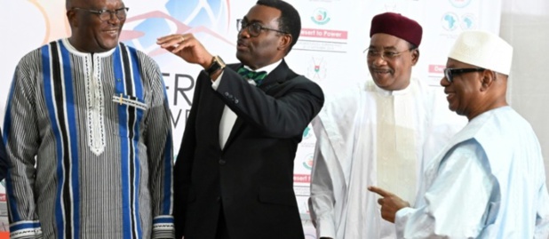 Sommet du G5 Sahel : Soutien fort des chefs d’Etat à l’initiative « Desert to power » Sommet du G5 Sahel : Soutien fort des chefs d’Etat à l’initiative « Desert to power »