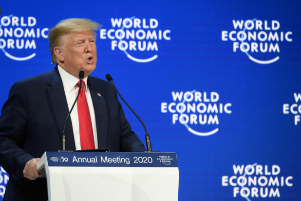 « Prédictions d’apocalypse » et « prophètes de malheur » : le discours de Trump à Davos devant Greta Thunberg