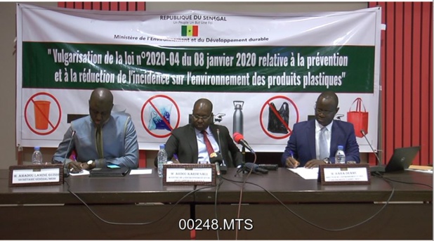Prévention et réduction de la pollution plastique : Les innovations de la nouvelle loi Prévention et réduction de la pollution plastique : Les innovations de la nouvelle loi