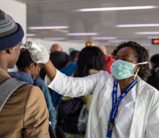 Face au covid-19 en Afrique : La France lance l’initiative « Covid-19 - Santé en commun » de 1,2 milliard d’euros Face au covid-19 en Afrique : La France lance l’initiative « Covid-19 - Santé en commun » de 1,2 milliard d’euros