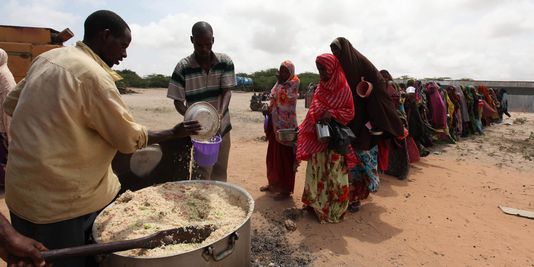 Covid-19 : 500 millions de personnes menacées de pauvreté dans le monde Covid-19 : 500 millions de personnes menacées de pauvreté dans le monde