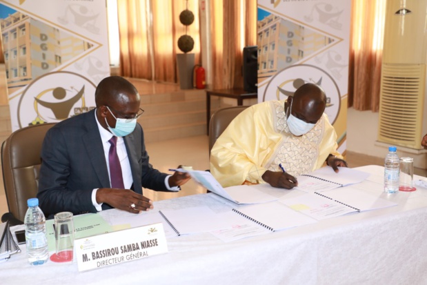 Direction générale des impôts et des domaines : Signature des Contrats d’objectifs et de performance Direction générale des impôts et des domaines : Signature des Contrats d’objectifs et de performance