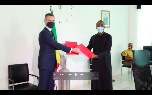 Phippe Lalliot Ambassadeur de de la France au Sénégal : «La pandémie n’arrête pas la coopération entre la France et le Sénégal » Phippe Lalliot Ambassadeur de de la France au Sénégal : «La pandémie n’arrête pas la coopération entre la France et le Sénégal »