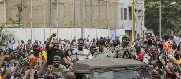Relations économique et financière entre le Mali et les institutions se trouvant sur le sol ivoirien :  La Côte d’Ivoire suspend tous les flux financiers