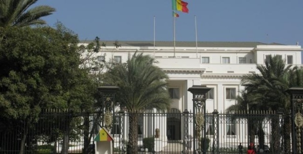 Conclave des pays partageant le Franc CFA: Dakar Capitale de la zone Franc Conclave des pays partageant le Franc CFA: Dakar Capitale de la zone Franc