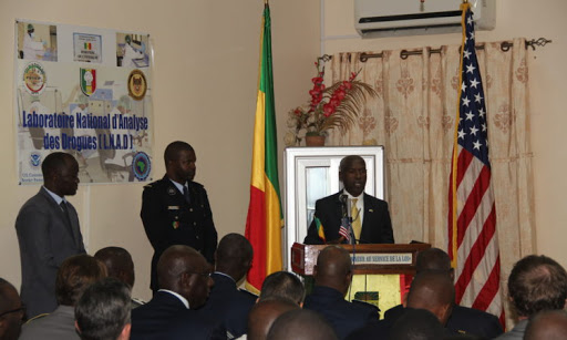 Gendarmerie nationale : Les Etats-Unis offrent du matériel numérique de plus de 15 millions de FCFA Gendarmerie nationale : Les Etats-Unis offrent du matériel numérique de plus de 15 millions de FCFA