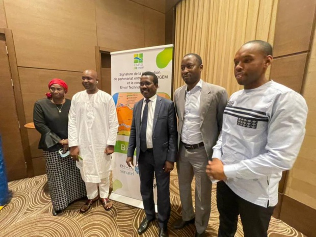 Commercialisation des infrastructures de télécommunication : Signature d’une convention de partenariat entre Sogem/Omvs et le consortium Envol Tech/Sonatel Commercialisation des infrastructures de télécommunication : Signature d’une convention de partenariat entre Sogem/Omvs et le consortium Envol Tech/Sonatel