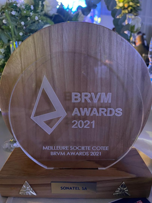 Brvm Awards : Sonatel désignée meilleure entreprise pour la deuxième année consécutive Brvm Awards : Sonatel désignée meilleure entreprise pour la deuxième année consécutive