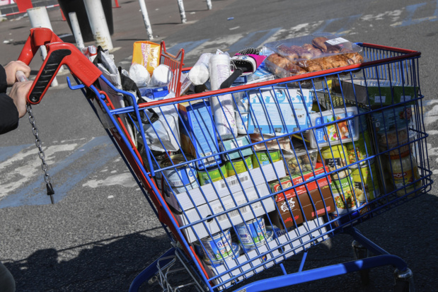 Une reprise contrastée de la consommation Une reprise contrastée de la consommation