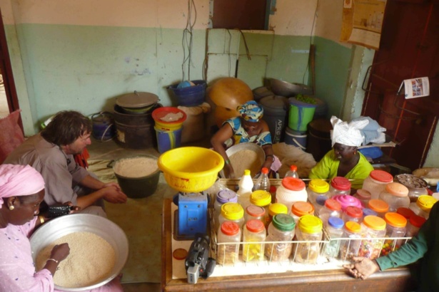 Programme Self-Help de l’Ambassade des Etats-Unis au Sénégal: Dix projets financés à hauteur de 50.000 dollars us Programme Self-Help de l’Ambassade des Etats-Unis au Sénégal: Dix projets financés à hauteur de 50.000 dollars us
