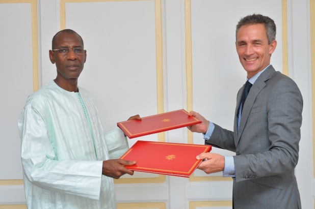 Initiative de suspension du service de la dette : Le Sénégal et la France signent un nouvel accord de 13, 7 milliards de FCFA