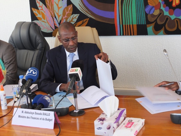 Loi de finances 2022 :Le ministre Abdoulaye Daouda Diallo explique le processus d’élaboration