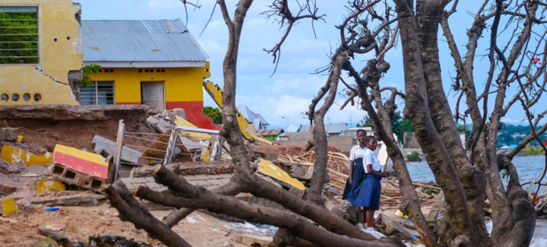 Les vagues promesses ne suffisent pas : la planète toujours sur la voie d'un réchauffement catastrophique (ONU)