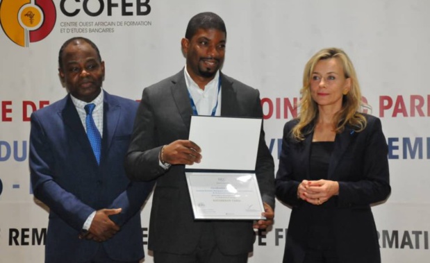 Afrique de l'Ouest: 46 hauts cadres de banques dotés d'outils de Management Stratégique Bancaire Afrique de l'Ouest: 46 hauts cadres de banques dotés d'outils de Management Stratégique Bancaire