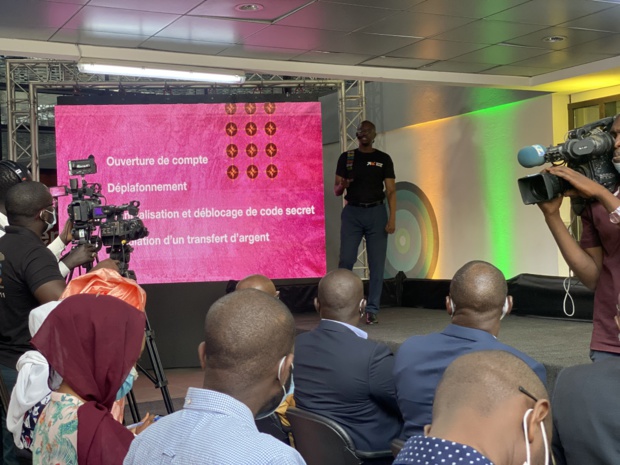 Transfert d’argent au Sénégal : Orange money lance une nouvelle offre, la moins chère d’Afrique et introduit de nouvelles fonctionnalités dans l’application mobile Transfert d’argent au Sénégal : Orange money lance une nouvelle offre, la moins chère d’Afrique et introduit de nouvelles fonctionnalités dans l’application mobile