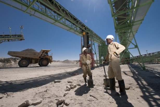 Initiative pour la Transparence dans les Industries Extractives (ITIE) : Pour une meilleure gestion des ressources locales Initiative pour la Transparence dans les Industries Extractives (ITIE) : Pour une meilleure gestion des ressources locales