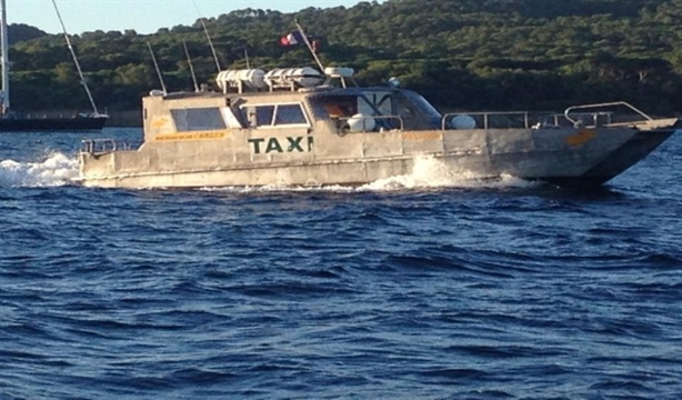 TRANSPORTS : Des bus, des trains et des bateaux pour améliorer la mobilité urbaine TRANSPORTS : Des bus, des trains et des bateaux pour améliorer la mobilité urbaine