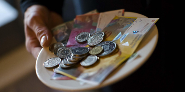 Près de 900.000 comptes ont été abandonnés dans les fonds de pension suisses pour un montant total de plus de 5 milliards d'euros ces deux dernières années. Près de 900.000 comptes ont été abandonnés dans les fonds de pension suisses pour un montant total de plus de 5 milliards d'euros ces deux dernières années.