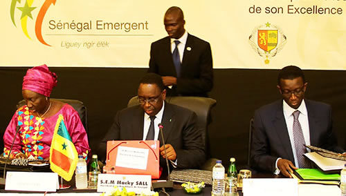 Plan Sénégal Emergent (PSE) : La nouvelle boussole du développement économique et social du Sénégal Plan Sénégal Emergent (PSE) : La nouvelle boussole du développement économique et social du Sénégal