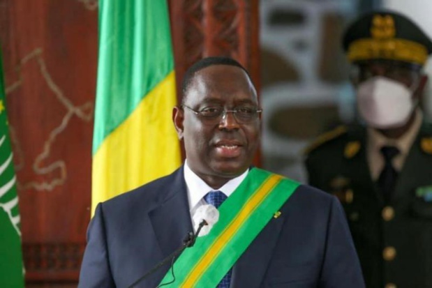 En visite à Moroni : Le président Macky Sall élevé à la dignité de Grand-croix