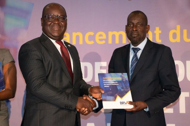 Dr AMENOUNVE, DG BRVM et M. AKA, Président Club des sociétés cotées.jpg Dr AMENOUNVE, DG BRVM et M. AKA, Président Club des sociétés cotées.jpg