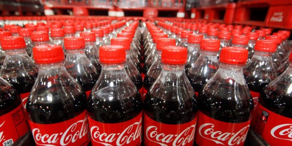 La firme américaine attaque frontalement le marché de l'israélien Sodastream, leader mondial des sodas à domicile. La firme américaine attaque frontalement le marché de l'israélien Sodastream, leader mondial des sodas à domicile.