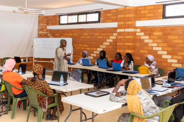Formation et autonomie des femmes au Sénégal : La Fondation Orange et Sonatel offrent une 3ème Maison digitale à Ngaparou