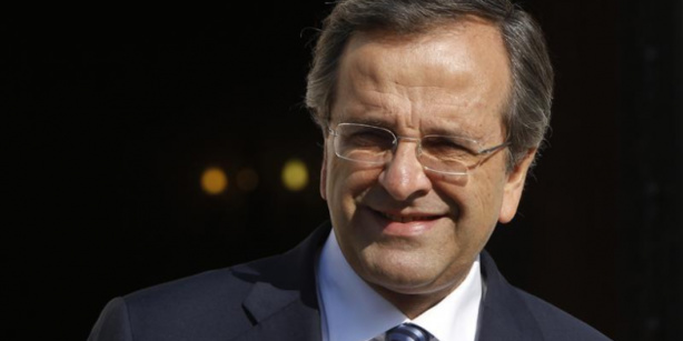 "Nous allons restituer une très grande quantité d'argent à la société, cette année", a affirmé le Premier ministre grec Antonis Samaras au journal To Vima, le 14 février 2014. REUTERS. "Nous allons restituer une très grande quantité d'argent à la société, cette année", a affirmé le Premier ministre grec Antonis Samaras au journal To Vima, le 14 février 2014. REUTERS.