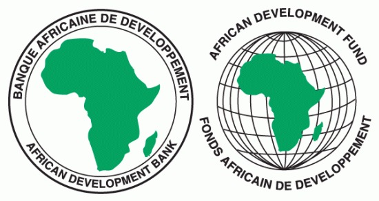 « Droits et revenus » - dévoiler le trésor caché de l'Afrique par Geraldine J. Fraser-Moleketi « Droits et revenus » - dévoiler le trésor caché de l'Afrique par Geraldine J. Fraser-Moleketi